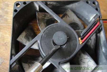 想減少電費嗎？DIY一個迷你風力發電機吧