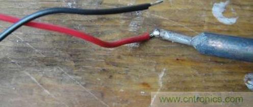 想減少電費嗎？DIY一個迷你風力發電機吧