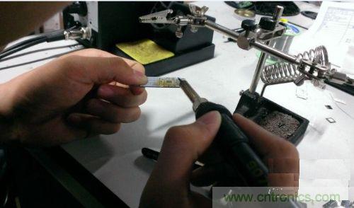 制作U盤全過程，由PCB做起