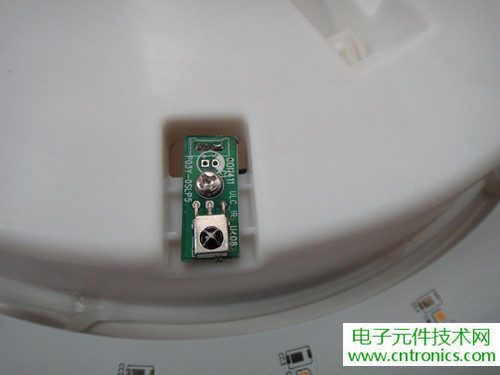 高端大氣上檔次!智能遙控調(diào)光LED吸頂燈拆解