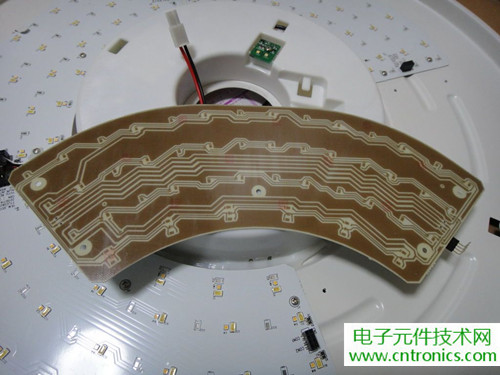 高端大氣上檔次!智能遙控調(diào)光LED吸頂燈拆解