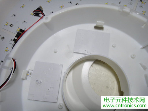 高端大氣上檔次!智能遙控調(diào)光LED吸頂燈拆解