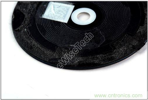 MOTO 360二代智能手表拆解：只有細(xì)節(jié)，沒(méi)有亮點(diǎn)