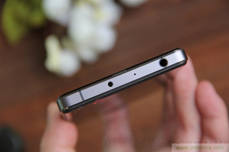 無邊框的 nubia Z9 ，一款既有驚喜，又有驚艷的智能手機(jī)