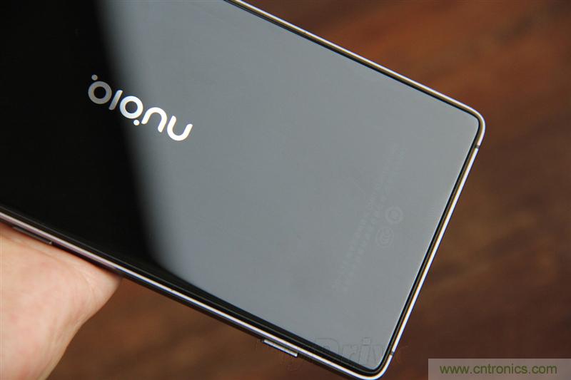 無邊框的 nubia Z9 ，一款既有驚喜，又有驚艷的智能手機(jī)