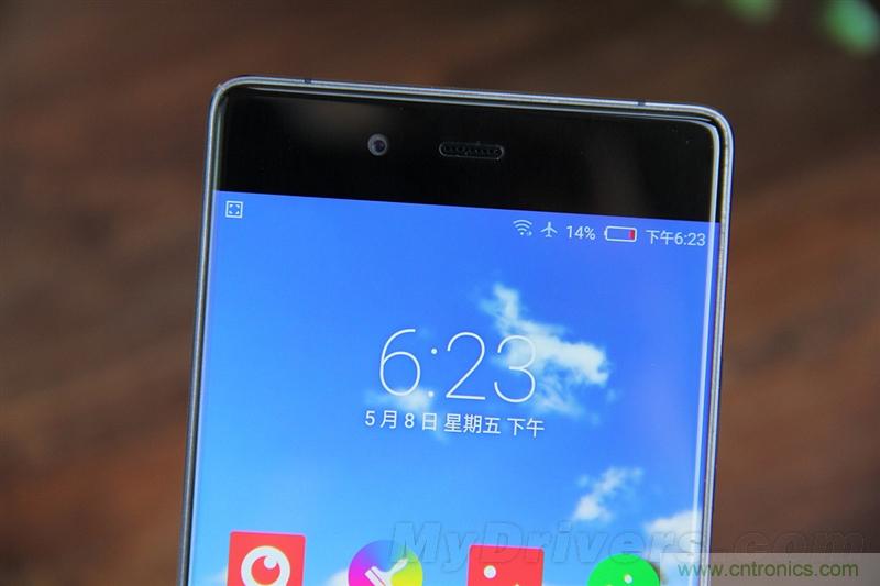 無邊框的 nubia Z9 ，一款既有驚喜，又有驚艷的智能手機(jī)