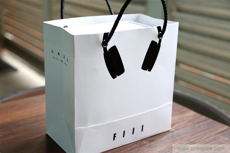 頭條哥的夢想之作！FIIL耳機(jī)能讓汪峰上頭條否？