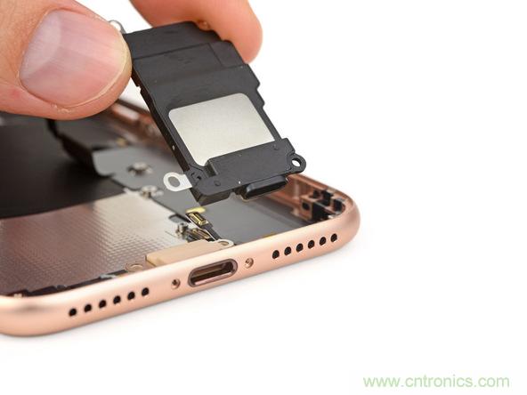 iPhone 8首拆：無線充電版本的iPhone 7？